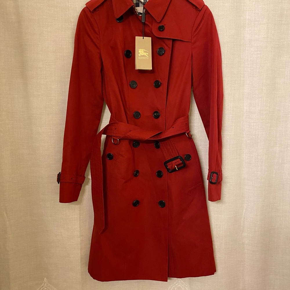 Burberry Heritage Sandringham Trench Coat, Parade Red, Long - Picture 3 of 13